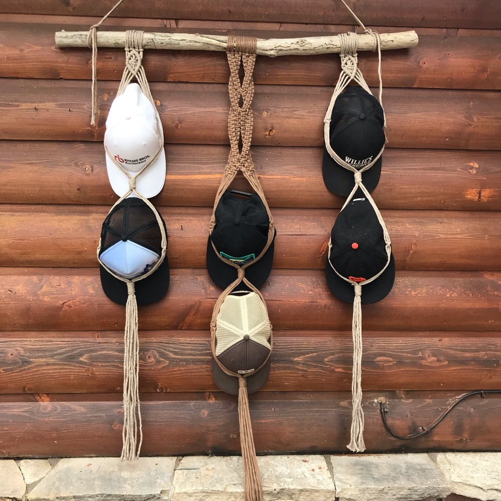Handmade Macrame Hat hanger - Picture 5 of 7